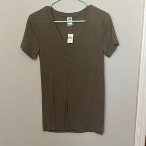 Victoria’s Secret V neck tee